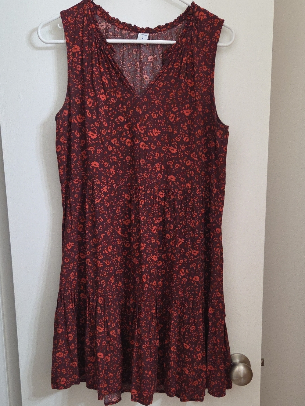 Old Navy Sleeveless V-Neck Floral Dress in Burgundy and Coral
